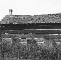 K-60-02-21 Log house, Lot 10, Con. IX, Brant Township