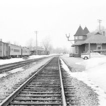 K-66-19-17 C.N.R. Station, Chesley