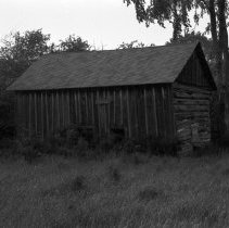 K-68-17-16 Log House on Lot 4, Con. XI, Sydenham Township, June 5, 1968