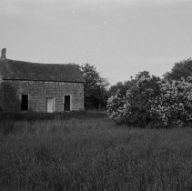 K-68-17-25 Lot 5, Con. XI - Shingle sided house, Sydenham Township