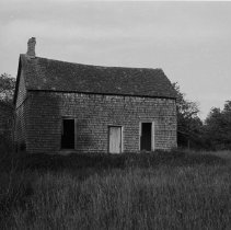 K-68-17-26 Lot 5, Con. XI - Shingle sided house, Sydenham Township