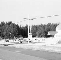 K-72-14-16 Handicraft House, south of Mar, ON, December 31, 1972