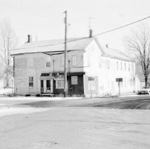 K-72-14-30 Former hotel on north-east corner at Tiverton, ON