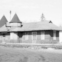 K-74-18-09 C.N.R. Station, Chesley, ON, October 26, 1974