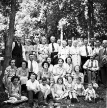 A2013.012.02387- People - Forrester Picnic.tif