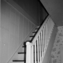 K-95-01-15 Captain Spence House, Southampton, staircase, Feb. 20, 1995