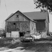 K-95-01-34 Barn of Doug Bell, Lot 25, Con. 14, Brant Twp., March 18, 1995