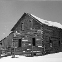 K-60-01-10 Log house on Greenfield ranch north of Lake Ira, [Lindsay Twp.]