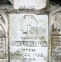 Grave stone of Henry Pinkerton