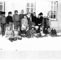 A2017.071.024a Undated 21 students, S.S. No. 3 Bruce and Kincardine School