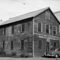 K-61-01-12 Dudgeon's Wagon Shop, Paisley, 1960