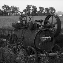 K-61-01-13 Horse drawn steam engine, Lot 18, Con. XI, Hall Farm, Elderslie