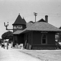 K-63-08-15 C.N.R. Station, Chesley, 1963