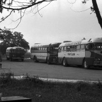 K-63-08-28 Bus trip to Tobermory, stop at Handicraft House north of Wiarton