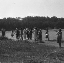 K-63-08-33 BCHS - stop at Lions Head dock, 1963