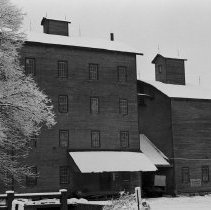 K-67-38-22 Stark's Mill, Paisley, 1967