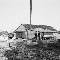 K-68-13-10 Steam sawmill, Elmvale, Simcoe County, April 1968