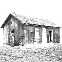 K-69-06-18 Log house with board sheeting & tin, Lot 19, Con. XIV, Brant Twp