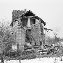 K-69-06-02 Jones house, Lot 17, Con. III, Elderslie Township - red brick