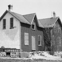 K-69-11-19 Large frame & stucco house on north side of Nuttle's Grove Road