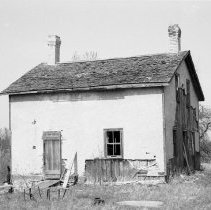 K-69-11-20 Frame-stucco house on north-west corner of Lake Shore Road, P.E.