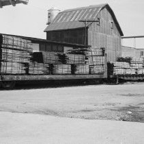 K-72-05-26 Car of 4/4 red oak and 8/4 elm at Chesley station, April 1972