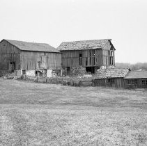 K-72-05-33 Barn on lot just west of Lovat on Con. VIII, Bruce Township