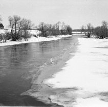 K-72-05-08 Sauble River south of Tara, ON, April 1972