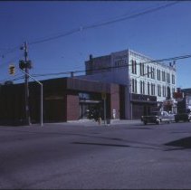 A2012.117.112 019 Bank Of Commerce And Arlington, S.e. Corner Of Green And