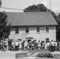 K-74-14-13 George Allen estate auction sale at Horning's Mills, June 1974
