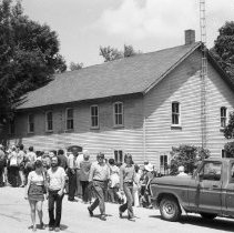 K-74-14-02 George Allen estate auction sale at Horning's Mills, June 1974