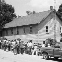 K-74-14-03 George Allen estate auction sale at Horning's Mills, June 1974