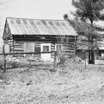 K-75-06-10 Log house, east of Bobcaygeon, Ontario, April 1975