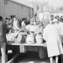 K-75-06-34 Auction sale of household effects for Ted Ellis, Paisley, 1975