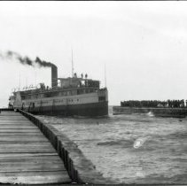 The Pittsburg Entering Kincardine Harbour