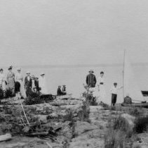 Group of people by the water