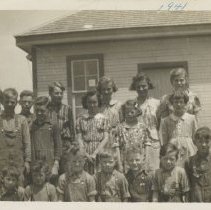 Bruce-Kincardine U.S.S. No. 3 students 1941 - front