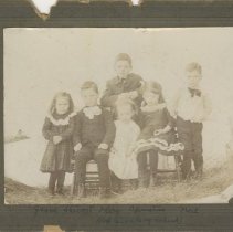 Children of John Macpherson [McPherson] and Catherine MacKinnon - front