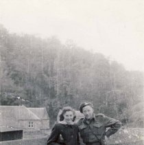 Eve Sutherland and Reg Carter engagement photo