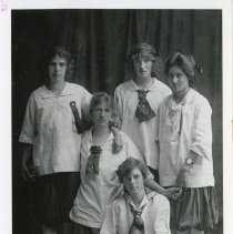 Kincardine girls basketball team 1914-1915 front