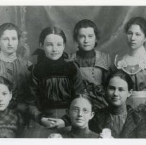 Girls group portrait front