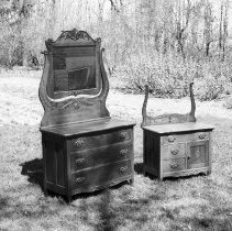 K-81-05-04 Solid oak Krug Bros dresser & washstand.