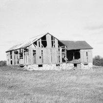 K-81-19-13 Barn on Lot 22, Con. VI, Saugeen TP.
