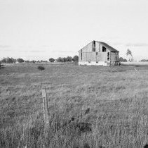 K-81-19-20 Frame barn Lot 1, Con. VI, Arran TP.