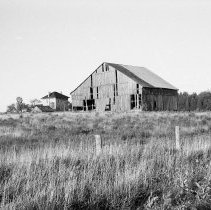 K-81-19-21 Frame barn of Allister Campbell, Lot [?], Con. V, Arran TP.