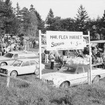 K-81-19-32 Mar Flea Market, Oct. 11, 1981.