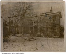 Men behind Hannah House, Indianapolis, Indiana, circa 1915