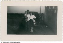 Mercer's Garage customers, Wellsboro / Union Mills, Indiana, 1948