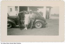 Mercer's Garage customers, Wellsboro / Union Mills, Indiana, 1948