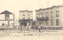 Moving of the Oshkosh House Ho